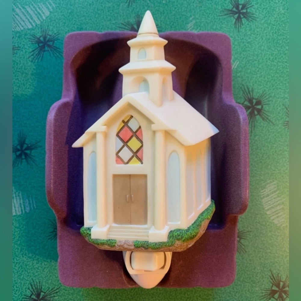 Ibis & Orchid Design Flowers of Light Nightlight Chapel Church Unused